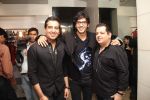 Rahul Khanna, Zayed Khan and Rohit Gandhi at D7- Holiday Collection Bash in Mumbai on 16th Dec 2011.JPG